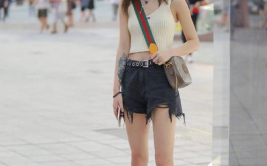 美丽小姐姐私服照,美丽小姐姐们的私服时尚解析”